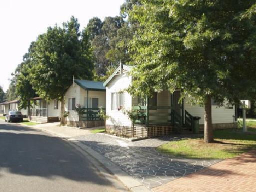 Warragul Gardens Holiday Park Екстериор снимка