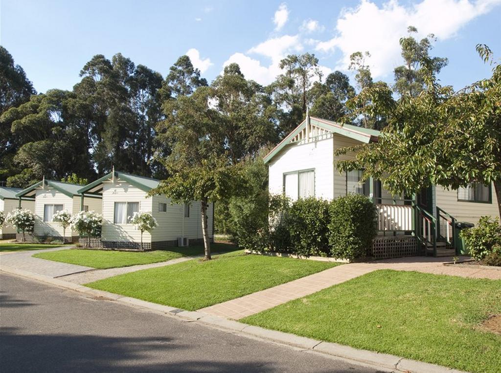 Warragul Gardens Holiday Park Екстериор снимка