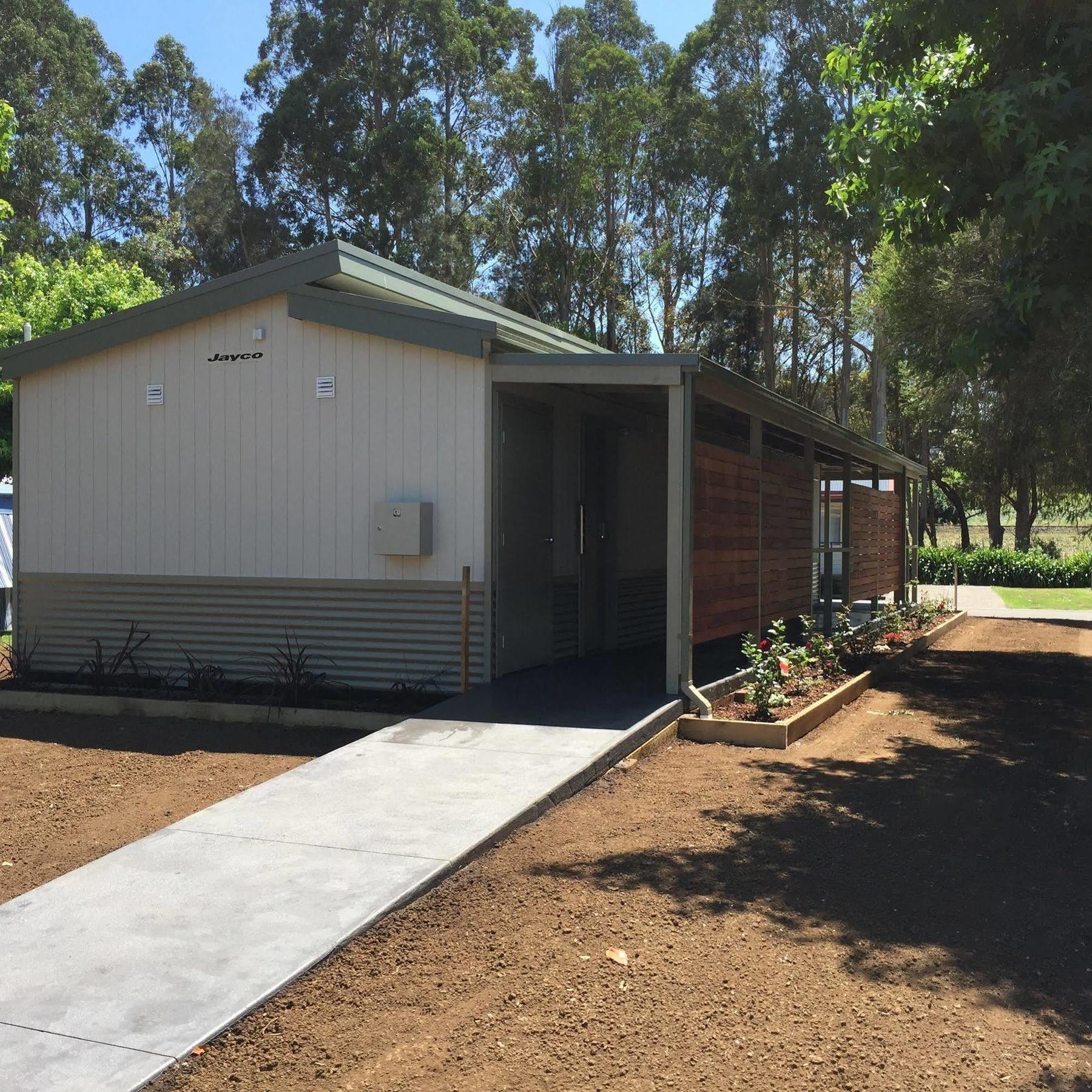 Warragul Gardens Holiday Park Екстериор снимка