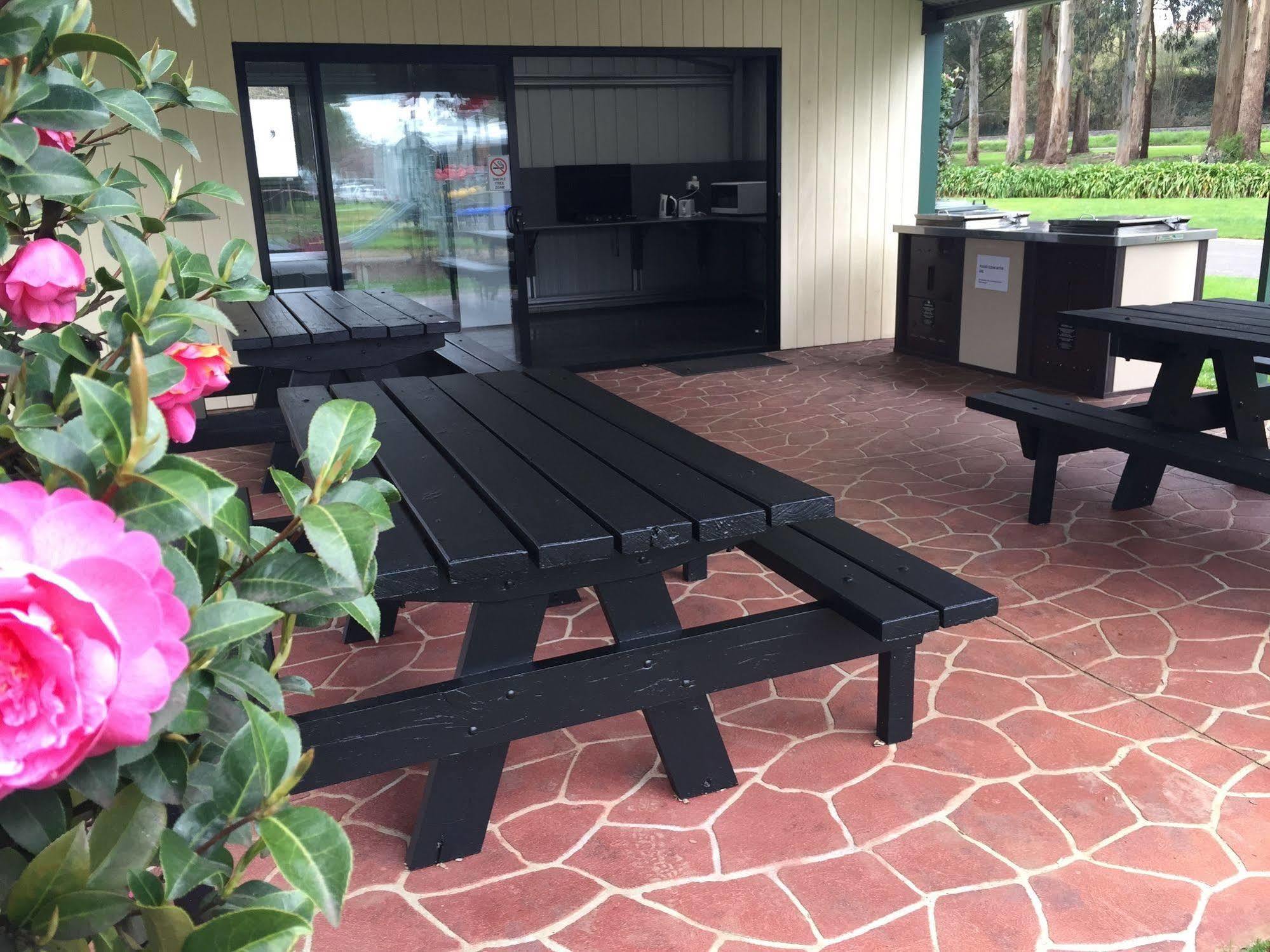 Warragul Gardens Holiday Park Екстериор снимка